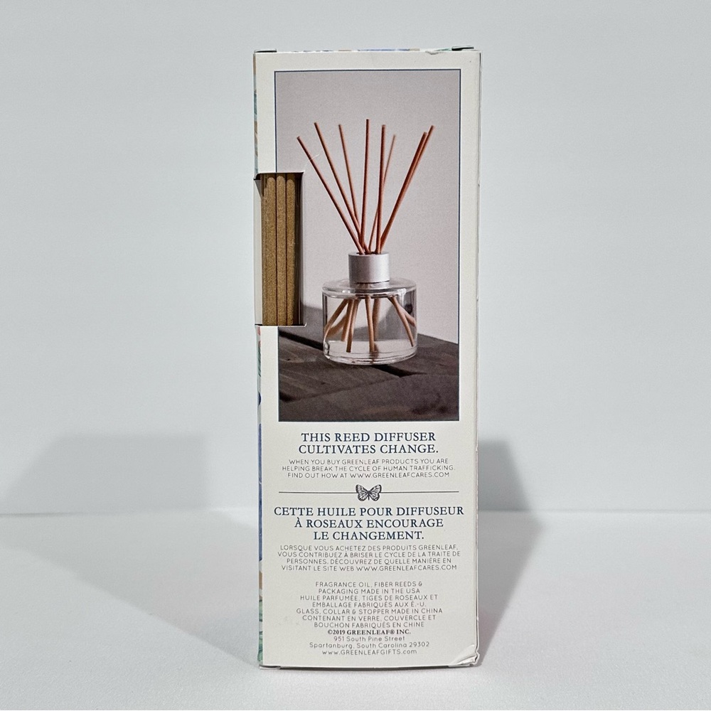 Green Leaf Seaspray Reed Diffuser - Picture 4 of 8
